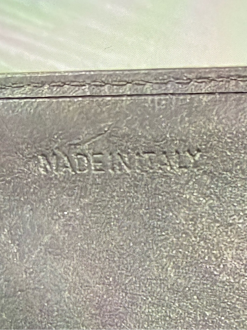 GIVEAWAY PRADA LONG WALLET - Picture 2 of 4